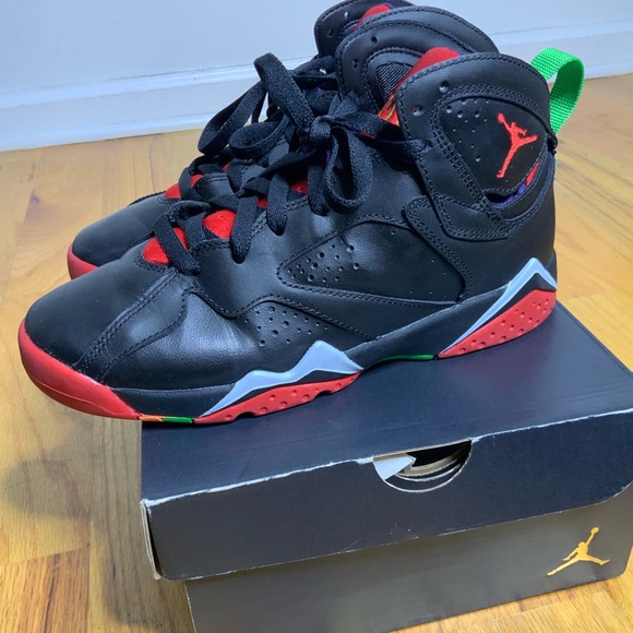 Sneakers - Picture 4 of 4